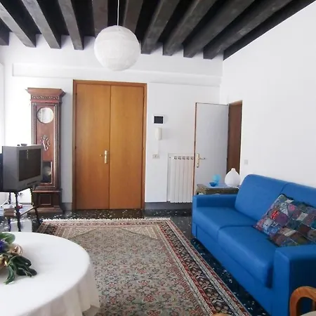 Apartment In Palazzo Storico A Centro *